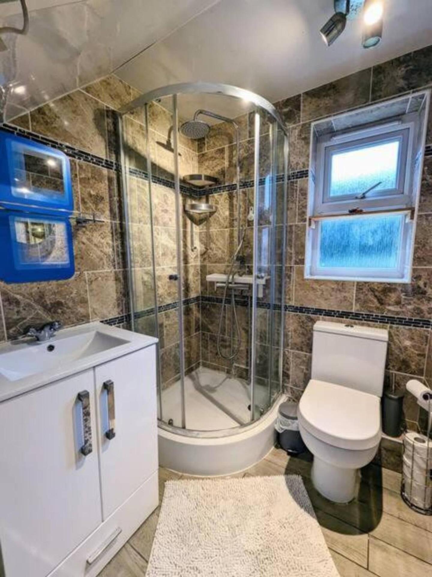 גטשהד 2 Bedroom Home With Driveway Close To Quayside מראה חיצוני תמונה